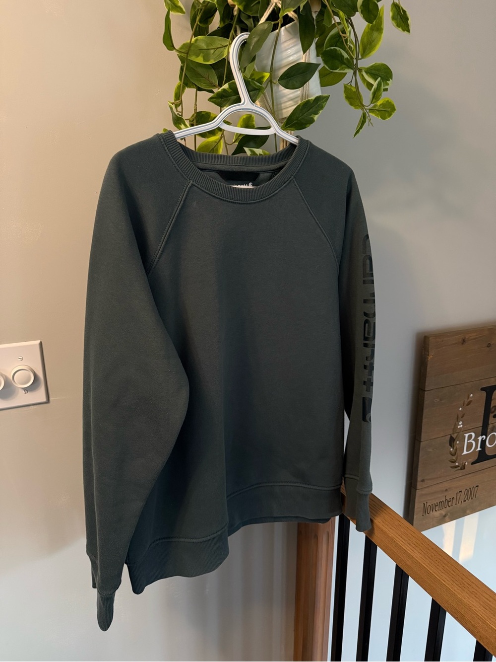 Carhartt Women's Crewneck Sweatshirt - Dark Green